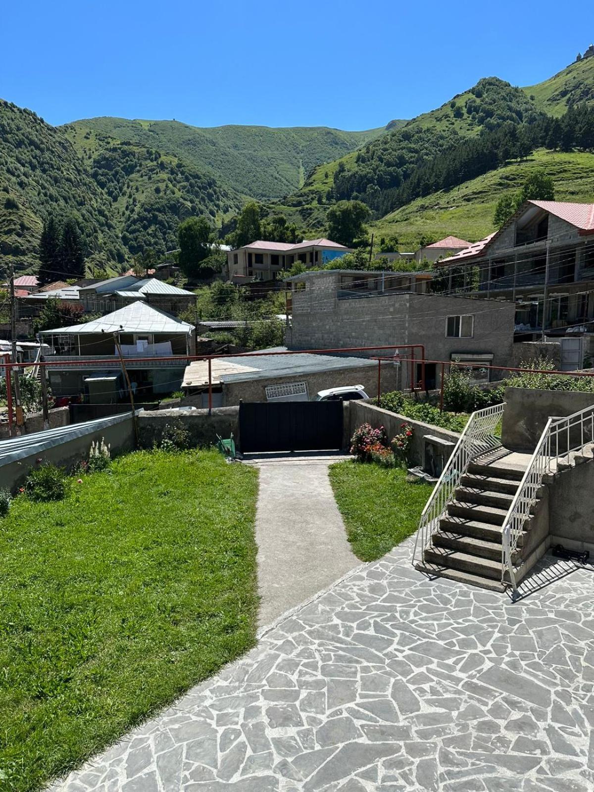 Polaris Kazbegi Hotel Exterior foto